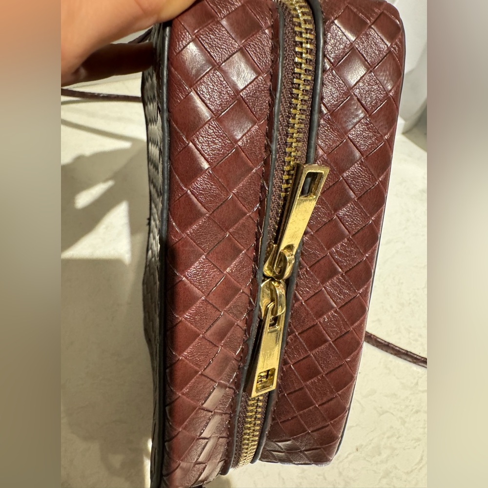 Brown Woven Crossbody Bag - Picture 4 of 16